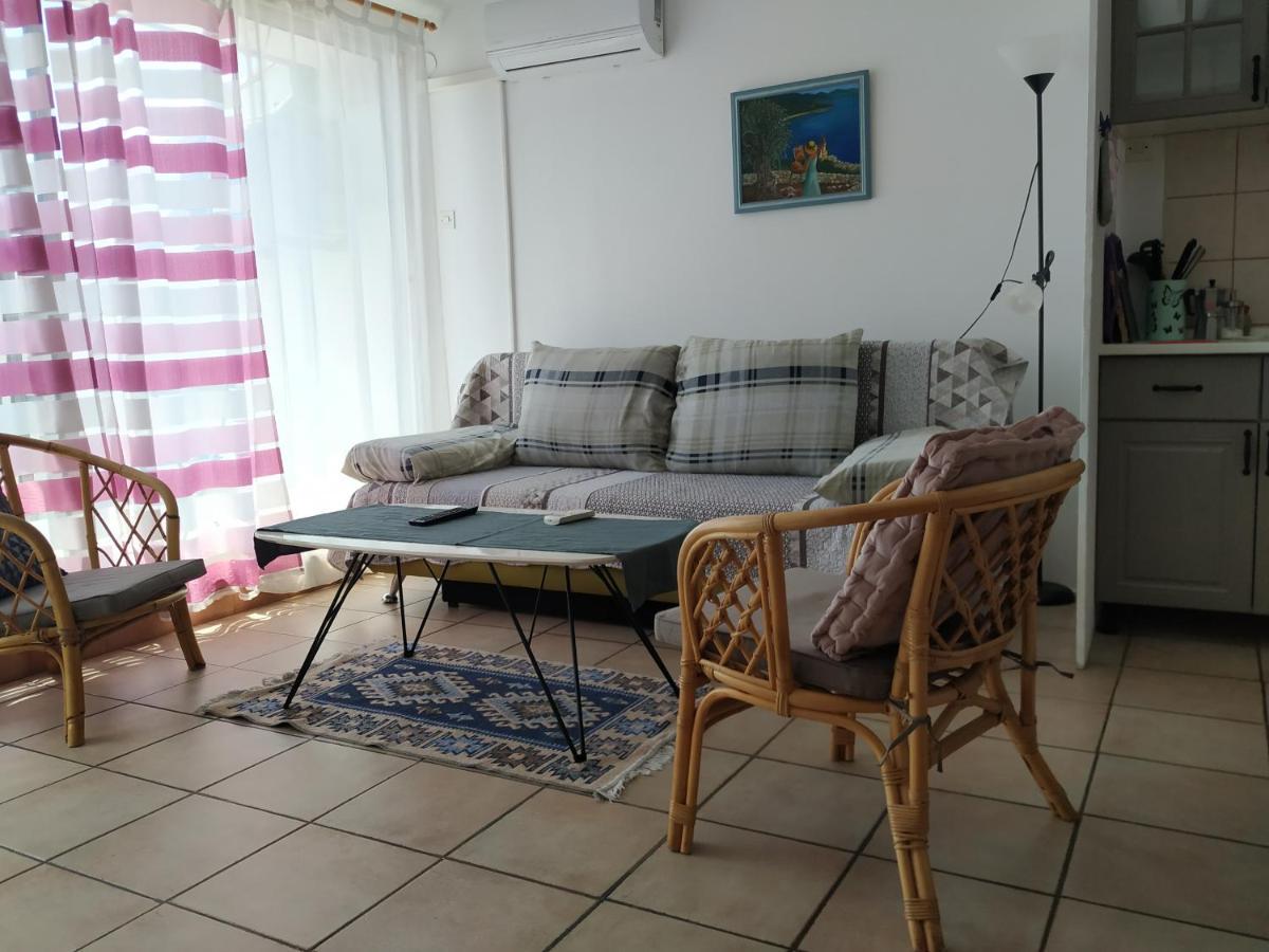 Apartmani Zlatko Pula Exterior photo