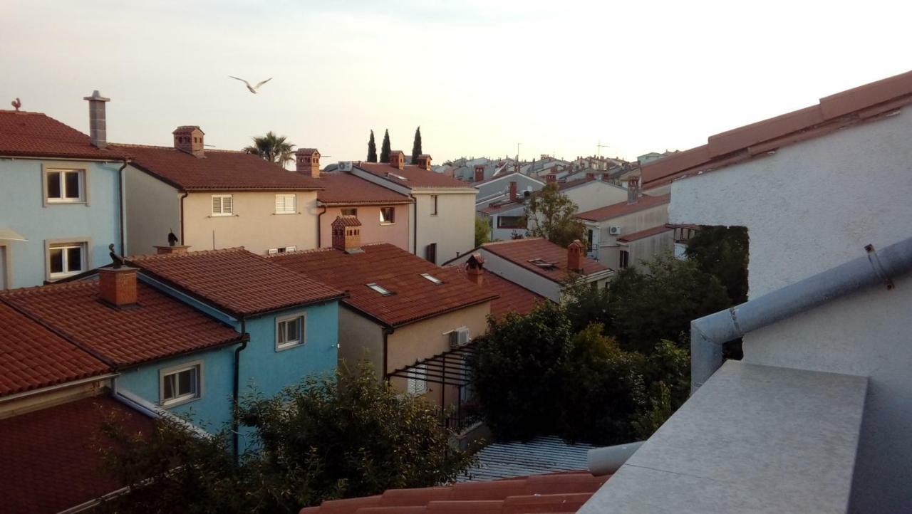Apartmani Zlatko Pula Exterior photo